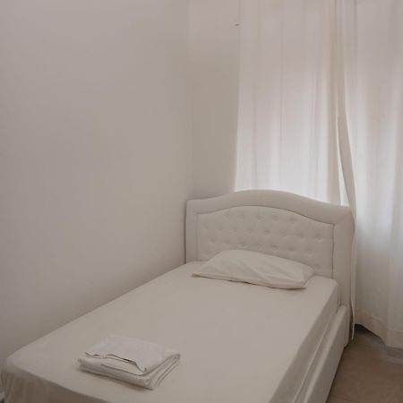 Grand Nomentana Roma Apartamento Exterior foto